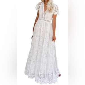 NWT Women's V Neck Lace Maxi Dress